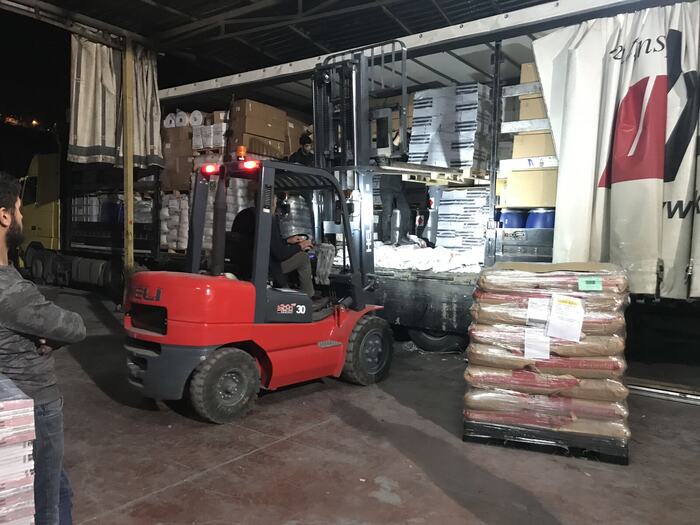 Depoda forklift ile yükleme