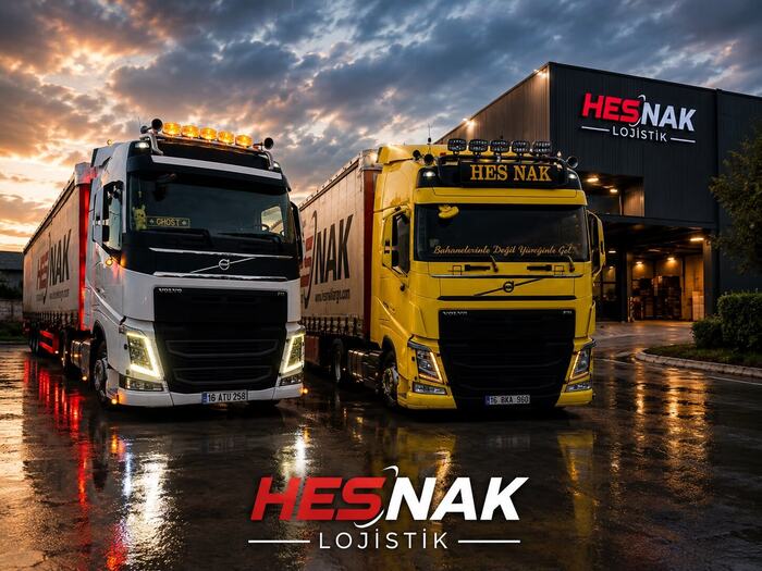 Hesnak Lojistik tırları depo önünde